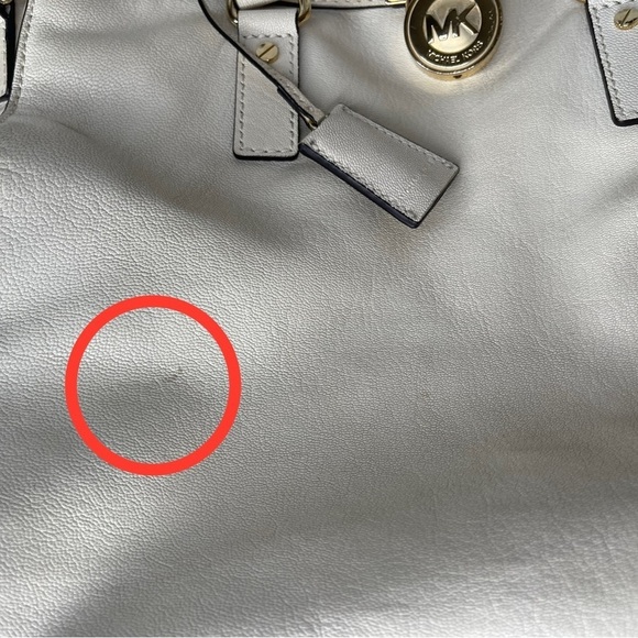 Michael Kors Hamilton Large Vanilla Cream Leather Gold Lock Tote Bag Purse - Picture 6 of 9